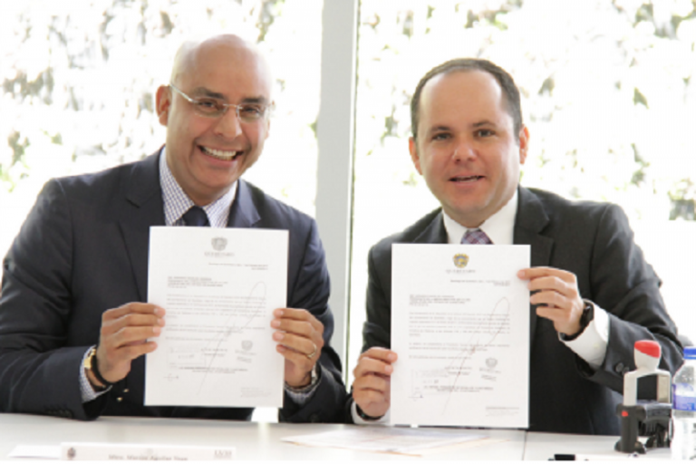 Entrega propuesta para garantizar seguridad en fraccionamientos. Foto: Especial