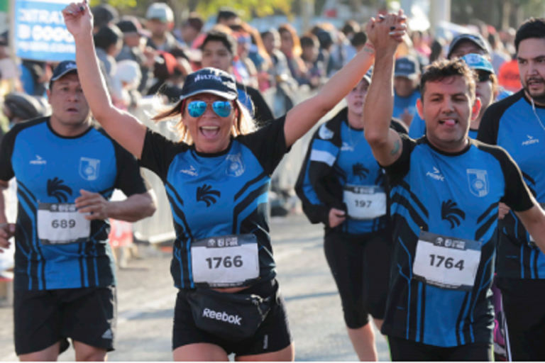 Se vivió una fiesta en la Carrera Gallos. Foto: Especial