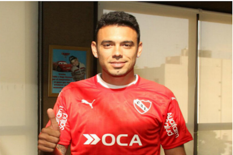 Ya firmó con su nuevo club. Foto: Especial