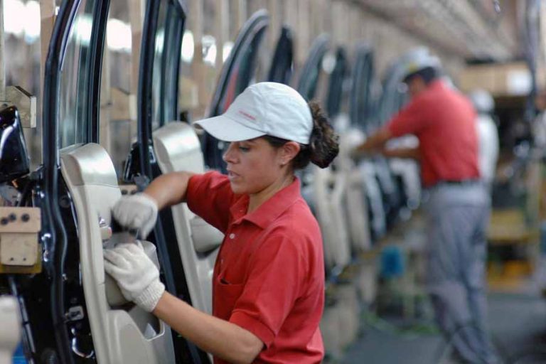 El anuncio se dio en el marco de la entrega del Premio al Mérito Empresarial.
