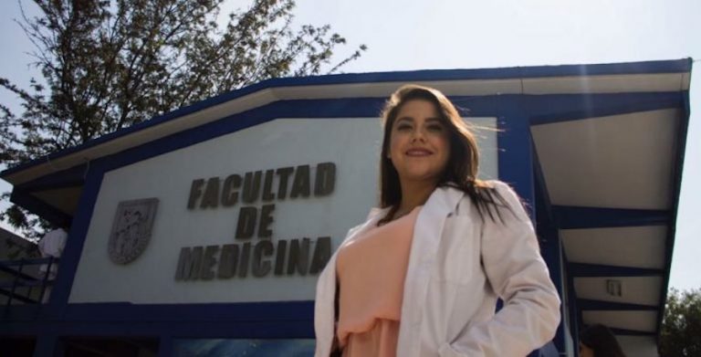 Alejandra Huante Parra, estudiante de la Maestría de Ciencias en Biomedicina de la Facultad de Medicina (FM) de la Universidad Autónoma de Querétaro (UAQ). Foto: Notimex