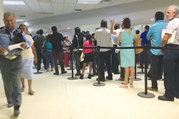 Impuestos. Foto: Obture Press