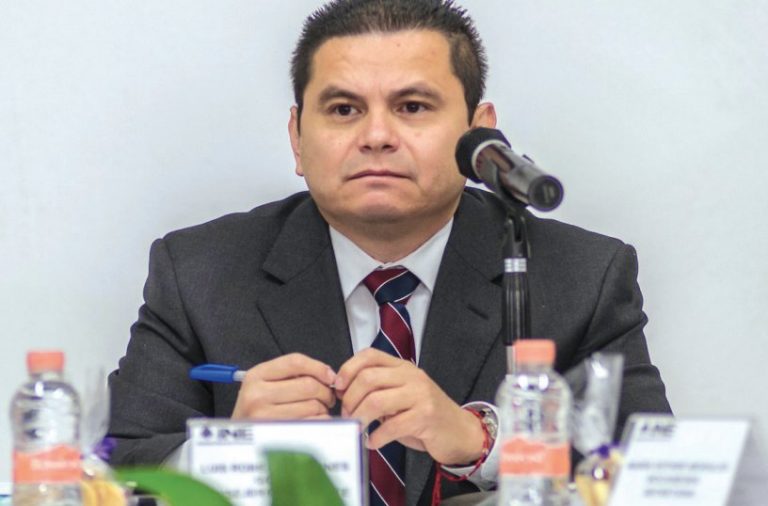 Funcionario. Foto: Agencia Obtura