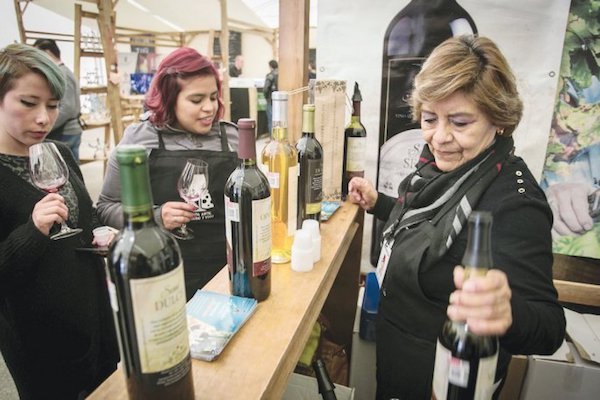 Feria de queso y vino. Foto: Obture Press