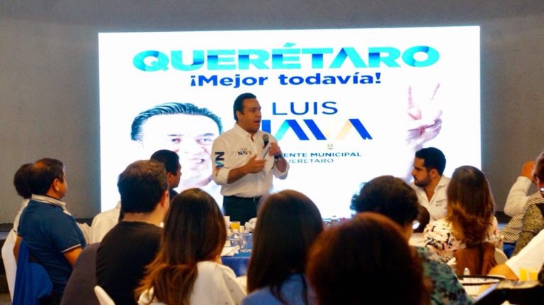 Luis Bernardo Nava/ imagen tomada de twitter @LuisBNava