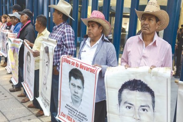 Ayotzinapa. Foto: Ixbalanque Danell