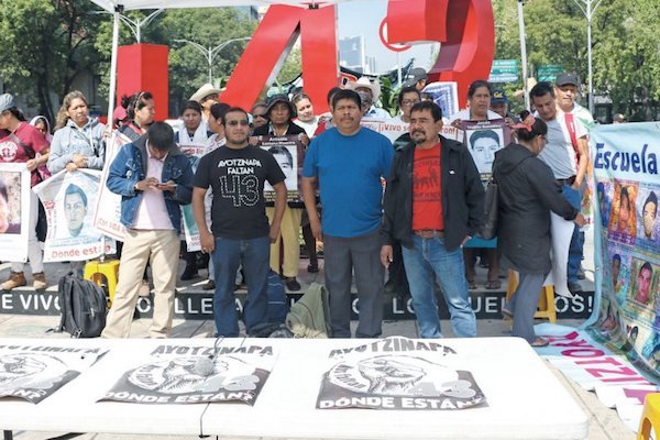 Ayotzinapa. Foto: Cuartoscuro