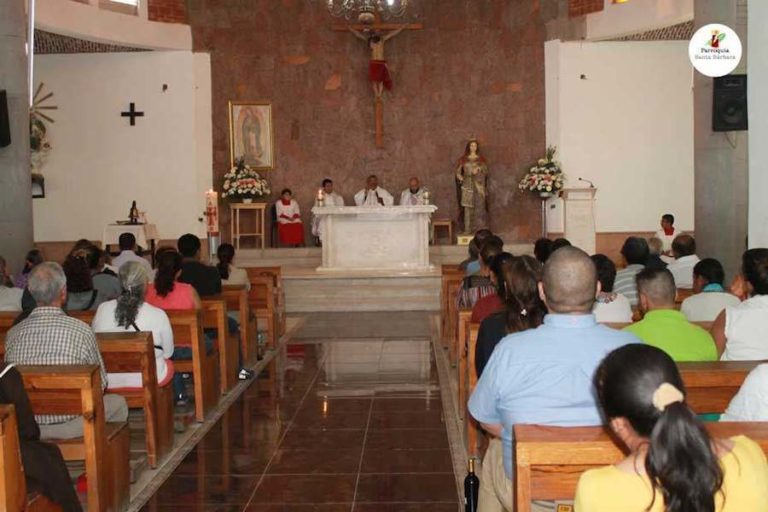 Foto: Facebook Parroquia Santa Bárbara Querétaro