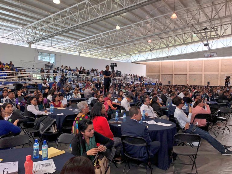 Foro de consulta educativa. Foto: @emoctezumanb