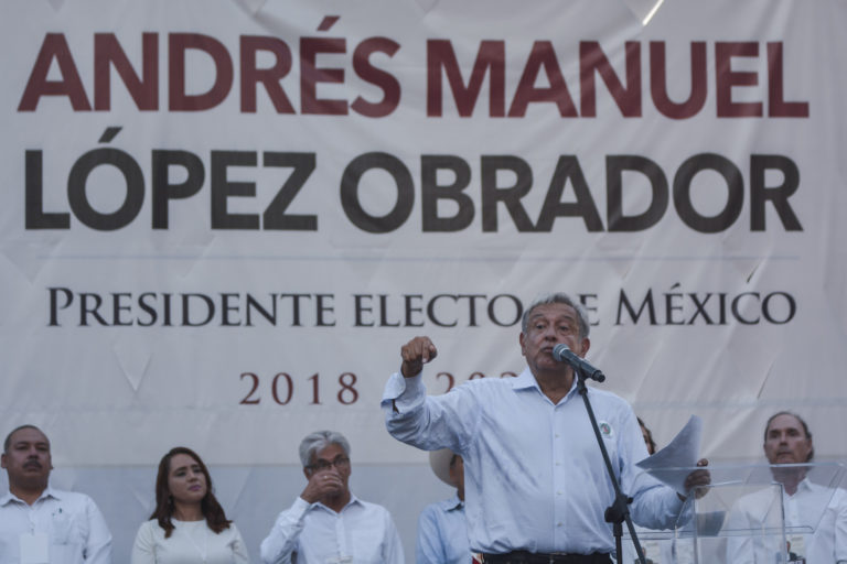 Gira de agradecimiento de AMLO. Foto: Cuartoscuro.