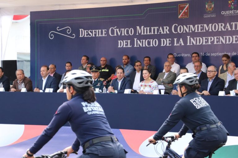 Desfile en Querétaro. Foto: Especial