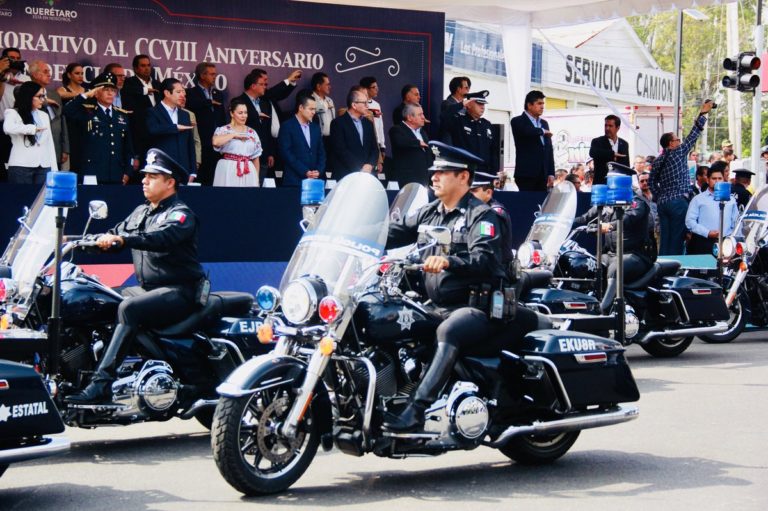 Desfile en Querétaro. Foto: Especial