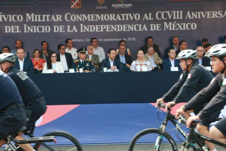Desfile en Querétaro. Foto: Especial