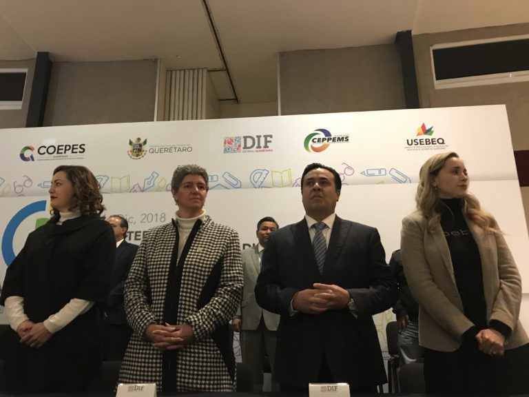 Conmemoran Día de la sPersonas con Capacidades Diferentes en la UAQ. Foto Irán Hernández