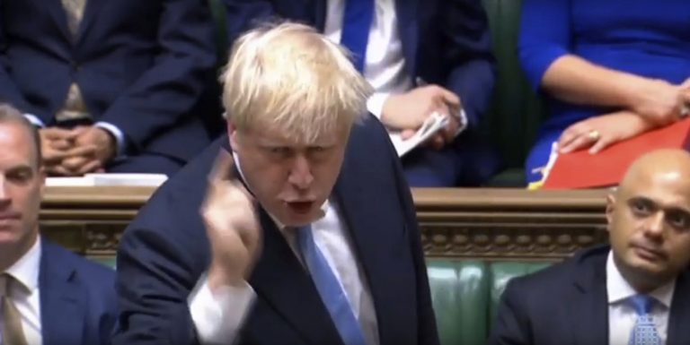 AP Photo,Imagen tomada de un video del primer ministro británico Boris Johnson en su primer discurso ante la Cámara de los Comunes desde que asumió el cargo en Londres, el jueves 25 de julio de 2019. (House of Commons/PA vía AP)