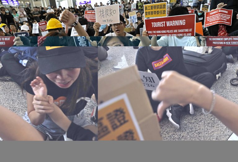 AP Photo,Manifestantes corean consignas durante una protesta en el Aeropuerto Internacional de Hong Kong, el 26 de julio de 2019. (AP Foto/Vincent Yu)