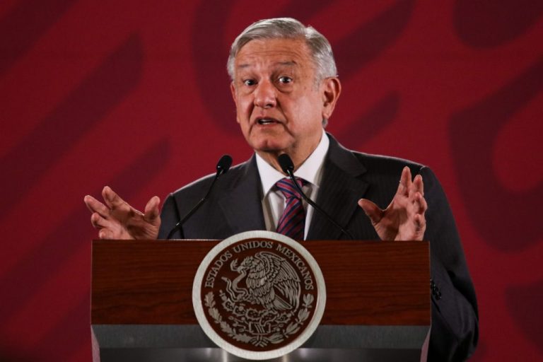 AMLO,El presidente López Obrador opino sobre el conflicto en el senado entre Ricardo Monreal y Martí Bartres, señalando que la política del individualismo había terminado. 
