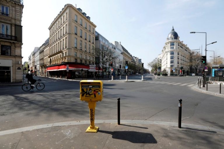 LYNXMPEG570X5.jpg,Una vista muestra los Grands Boulevards abandonados en París durante un bloqueo impuesto para disminuir la tasa de COVID-19 en Francia, 27 marzo 2020.
REUTERS/Charles Platiau/FOTO DE ARCHIVO; Crédito: Charles Platiau, Reuters