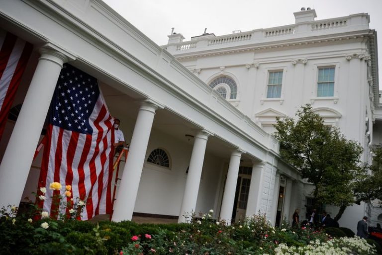 LYNXMPEG8S1SO.jpg,Foto de archivo ilustrativa de la Casa Blanca. 
Sep 26, 2020. REUTERS/Carlos Barria; Crédito: CARLOS BARRIA, Reuters