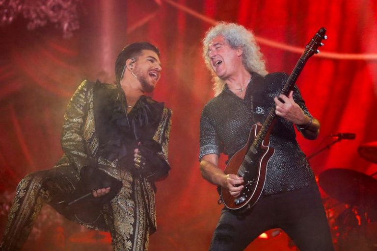 LYNXMPEG9050W.jpg,IMAGEN DE ARCHIVO. Adam Lambert y Brian May de la banda Queen durante una presentación del 2019 Global Citizen Festival, en Central Park, New York, EEUU, Septiembre 28, 2019. REUTERS/Eduardo Munoz; Crédito: Eduardo Munoz, Reuters