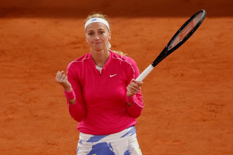 LYNXMPEG941VU.jpg,Foto del lunes de la checa Petra Kvitova celebrando su victoria ante la china Zhang Shuai por los octavos de final del Abierto de Francia. 
Oct 5, 2020  
 REUTERS/Christian Hartmann; Crédito: CHRISTIAN HARTMANN, Reuters