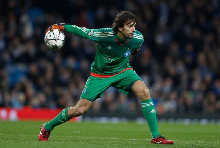 LYNXMPEG961BI.jpg,Imagen de archivo del arquero Oleksandr Shovkovskiy del Dínamo de Kiev durante el partido de vuelta contra el Manchester City por los octavos de final de la Liga de Campeones de la UEFA en el Estadio Etihad de Manchester, Inglaterra. 15 de marzo, 2016. Reuters/Phil Noble/Archivo; Crédito: Reuters  Staff, Reuters