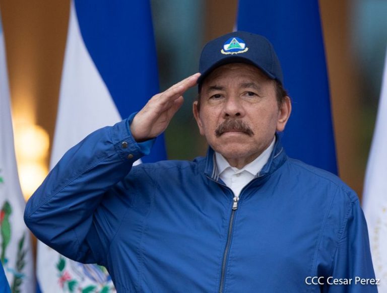 LYNXMPEG9810F-1.jpg,Imagen de archivo. El presidente de Nicaragua, Daniel Ortega, saluda durante una ceremonia por el 199 aniversario de la independencia del país, en Managua, Nicaragua. 15 de septiembre de 2020. Nicaragua's Presidency/Cesar Perez/Handout via REUTERS ATTENTION EDITORS - THIS IMAGE HAS BEEN SUPPLIED BY A THIRD PARTY. NO RESALES. NO ARCHIVES; Crédito: NICARAGUA'S PRESIDENCY, Reuters