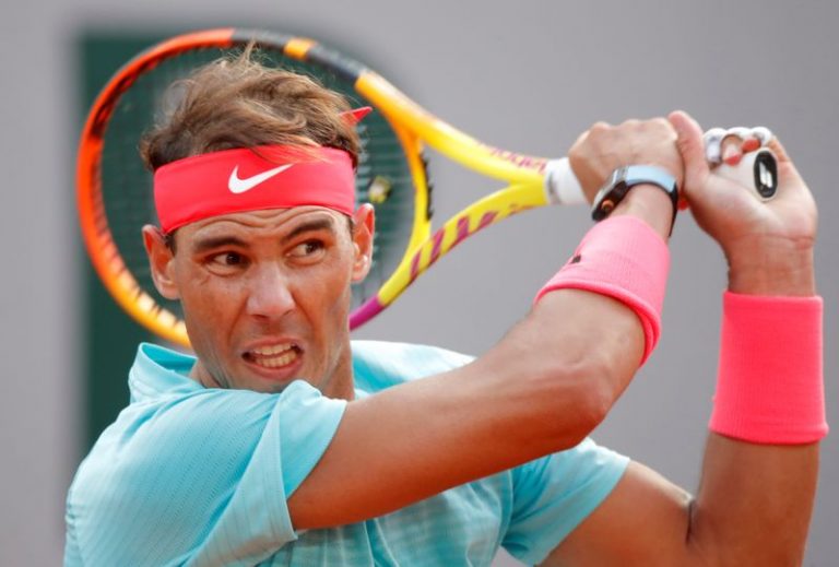 LYNXMPEG990BH.jpg,FOTO DE ARCHIVO: Tenis - Abierto de Francia - Roland Garros, París, Francia - 9 de octubre de 2020. El español Rafael Nadal en acción durante su partido de semifinales contra el argentino Diego Schwartzman. REUTERS/Charles Platiau/Foto de archivo; Crédito: CHARLES PLATIAU, Reuters