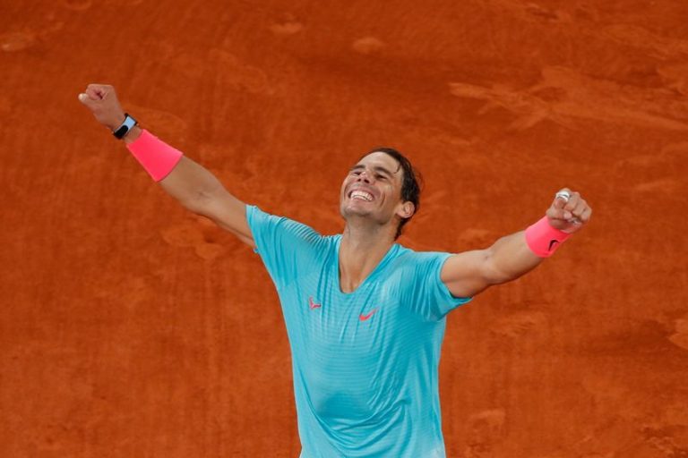 LYNXMPEG9A0HY.jpg,Tenis - Abierto de Francia - Roland Garros, París, Francia - 11 de octubre de 2020. El español Rafael Nadal celebra después de ganar la final del Abierto de Francia contra el serbio Novak Djokovic. REUTERS/Gonzalo Fuentes; Crédito: GONZALO FUENTES, Reuters