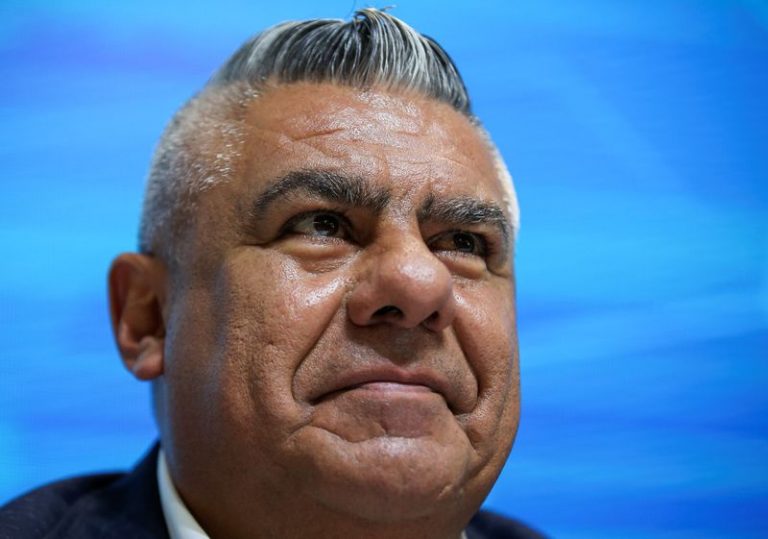 LYNXMPEG9E00H.jpg,Foto de archivo: el presidente de la Asociación del Fútbol Argentino (AFA), Claudio Tapia, sonríe durante la presentación de la liga profesional de fútbol femenino en Buenos Aires, Argentina. 16 mar, 2019.  REUTERS/Agustin Marcarian; Crédito: AGUSTIN MARCARIAN, Reuters