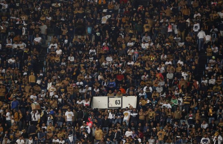 LYNXMPEG9Q0D4.jpg,Foto de archivo de aficionados de Pumas durante un partido de la Liga MX Estadio Azteca, Ciudad de México. 9 de diciembre de 2018.
REUTERS/Henry Romero; Crédito: Array, Reuters