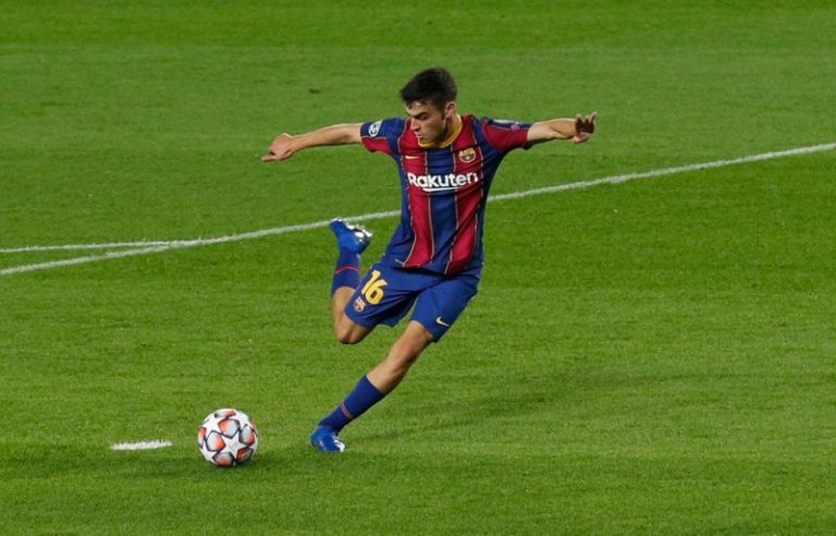 LYNXMPEG9S178.jpg,Pedri durante el partido de Liga de Campeones entre el Barça y el Ferencvaros. Camp Nou, Barcelona, España. 20 de octubre de 2020. REUTERS/Albert Gea/Files; Crédito: ALBERT GEA, Reuters