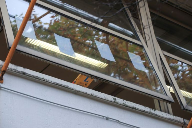 LYNXMPEG9S18N.jpg,Ventana abierta en aula de la escuela secundaria Freiherr-vom-Stein en la ciudad de Bonn, Alemania, 26 octubre 2020.
REUTERS/Wolfgang Rattay; Crédito: Wolfgang Rattay, Reuters