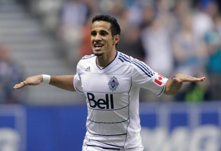 LYNXMPEG9T0AQ.jpg,Foto de archivo de Camilo Sanvezzo celebrando un gol con Vancouver Whitecaps de Canadá. Vancouver, Columbia Británica, Canadá. 21 de abril de 2012.
REUTERS/Ben Nelms; Crédito: Array, Reuters