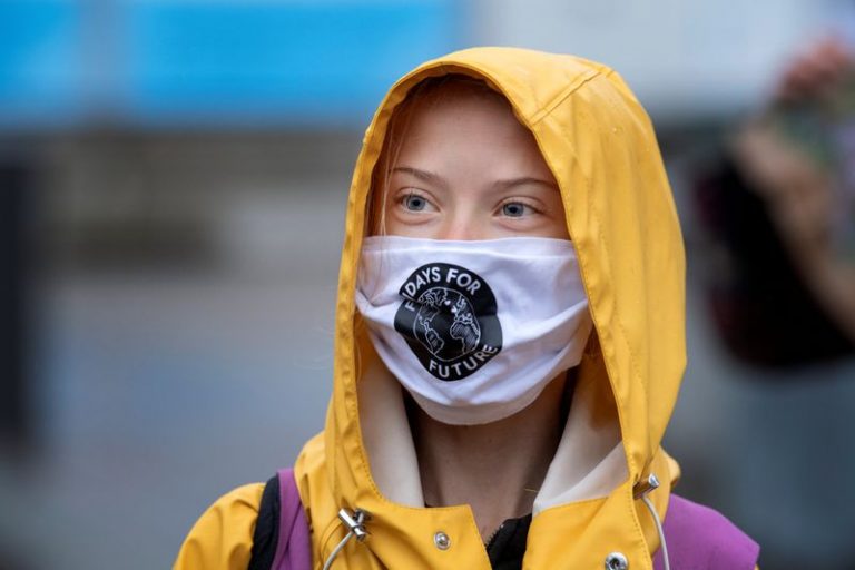 LYNXMPEG9T13T.jpg,Foto de archivo de la activista sueca Greta Thunberg en una manifestación frente al Parlamento en Estocolmo. 
Oct 9, 2020. Jessica Gow /TT News Agency/via REUTERS    
ATENCIÓN EDITORES, ESTA IMAGEN FUE SUMINISTRADA POR UNA TERCERA PARTE. PROHIBIDO SU USO COMERCIAL O EDITORIAL EN SUECIA  ; Crédito: TT NEWS AGENCY, Reuters