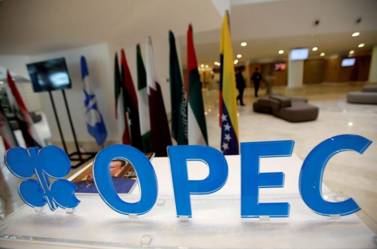 LYNXMPEG9T1CH.jpg,Foto de archivo del logo de la OPEP antes de una reunión del grupo en Argelia. 
Sep 28, 2016. REUTERS/Ramzi Boudina   
; Crédito: Ramzi Boudina, Reuters