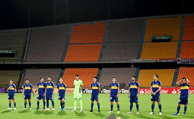 LYNXMPEGA00Q6.jpg,Foto de archivo de jugadores de Boca Juniors antes de disputar un partido de Copa Libertadores. Estadio Atanasioo Girardot, Medellín, Colombia. 24 de septiembre de 2020.
Pool via REUTERS/Joaquin Sarmiento; Crédito: Array, Reuters