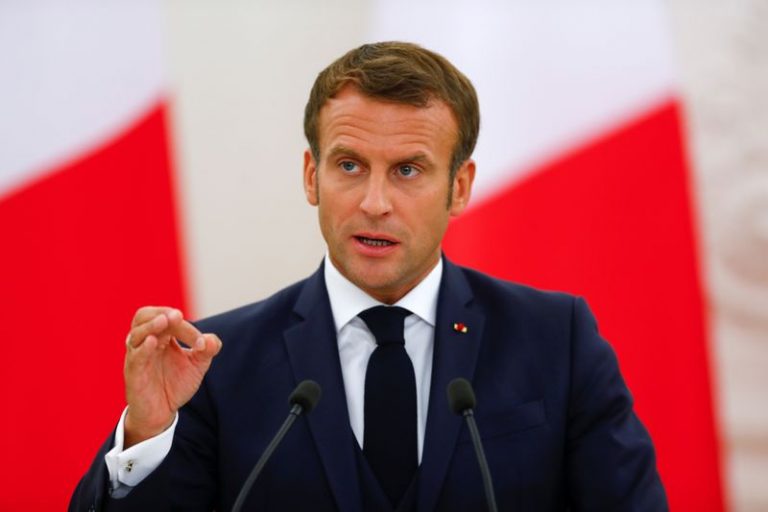 LYNXMPEGA11I6.jpg,IMAGEN DE ARCHIVO: El presidente de Francia, Emmanuel Macron, hablando en una conferencia de prensa en Vilna, Lituania. 28 de septiembre, 2020. REUTERS/Ints Kalnins; Crédito: INTS KALNINS, Reuters